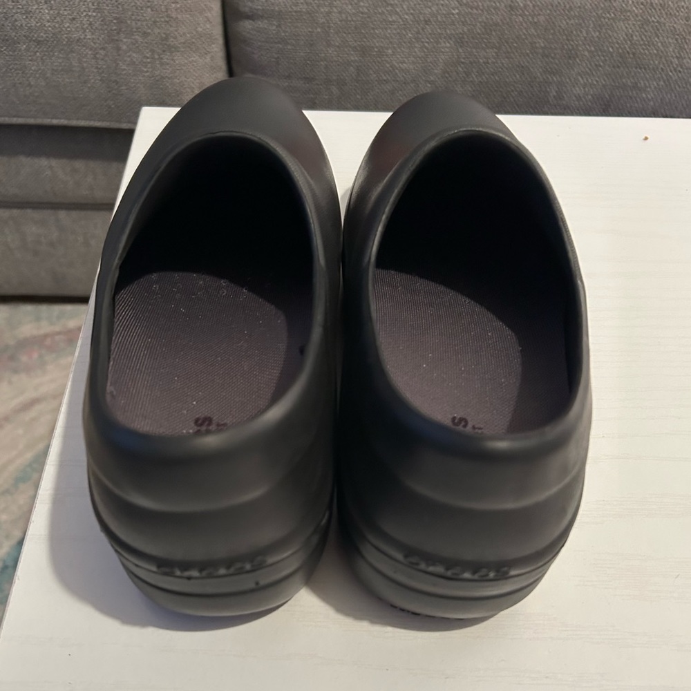 Work Clogs - Picture 4 of 5